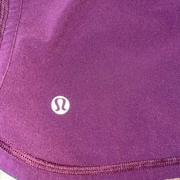 Lululemon Shorts Womens Lululemon Groovy Run Shorts in Plum Lined Size 4 - Picture 6 of 8